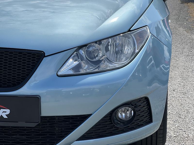 Seat Ibiza 1.4i 16v 63kw KLIMA PŮVOD ČR - fotka 33 z 37