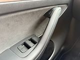 Tesla Model Y Long Range AWD 20´ - náhled 34
