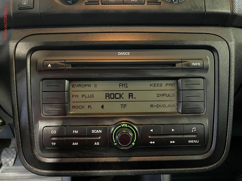 Škoda Roomster (2008) 1.2HTP, ČR, AC - fotka 11 z 13