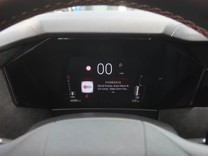 DS Automobiles DS4 (2022) 1.2 PureTech - fotka 11 z 20