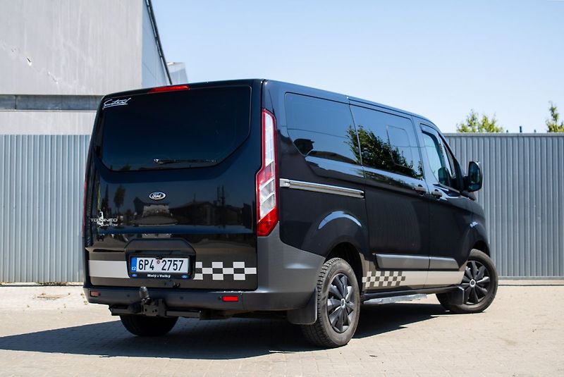 Ford Tourneo Custom - fotka 5 z 27