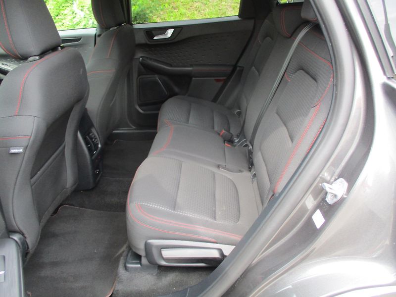 Ford Kuga 2.5 PHEV ST-LINE 30tkm!TAŽNÉ Z - fotka 38 z 50