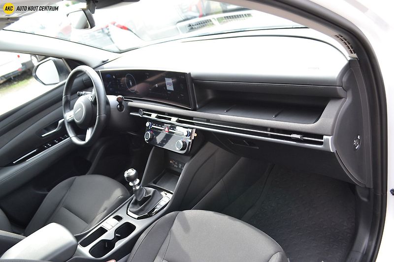 Hyundai Tucson 1.6T-GDI STYLE FL 118KW - fotka 14 z 54