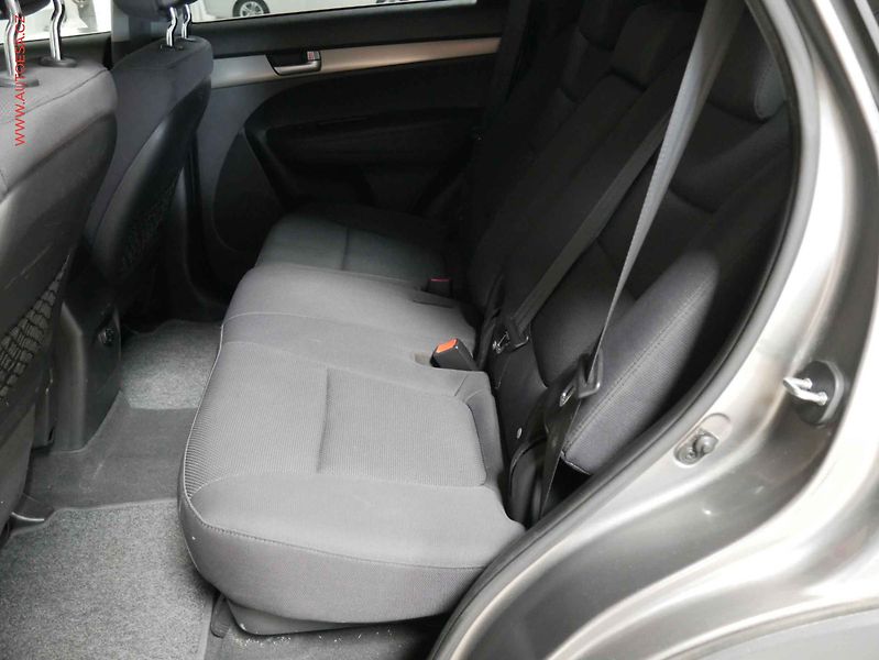 Kia Sorento (2010) 2.2 CRDi 4x4, ČR, Navi, xenon - fotka 11 z 23