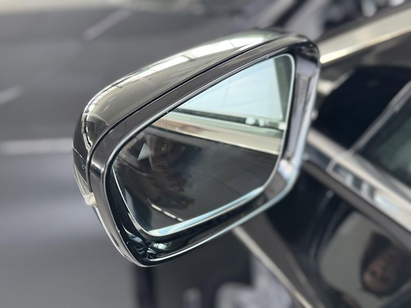 BMW Řada 7 730d xDrive*Dověry*360°Kam*DPH - fotka 49 z 51