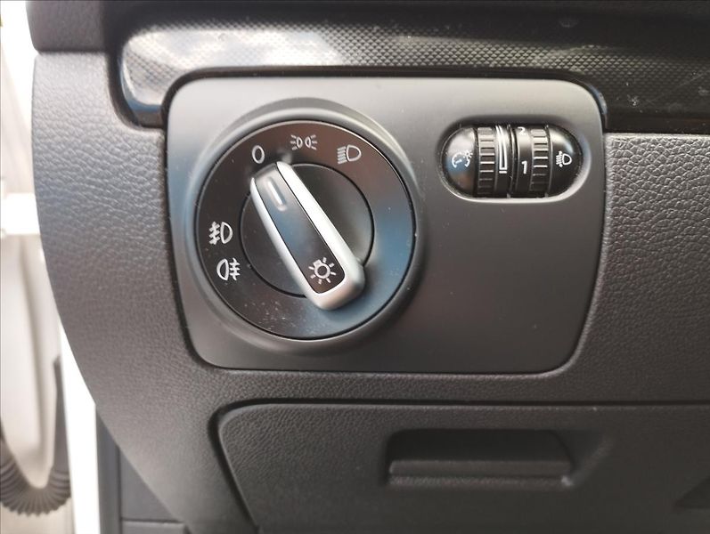 Volkswagen Golf 1,2 - fotka 11 z 15