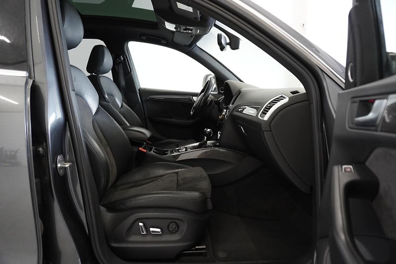 Audi SQ5 3.0 TDi 240 kW COMPETITION 4x4 - fotka 36 z 44