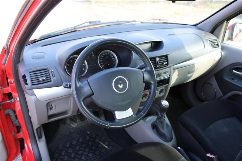 Renault Thalia 1,2 i  1.majitel, ČR, Klima - fotka 11 z 22