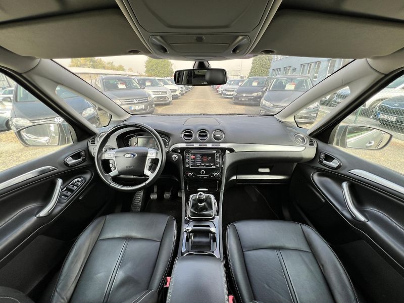 Ford S-MAX 2.0TDCi 7MÍST TEMPOMAT KŮŽE - fotka 19 z 43