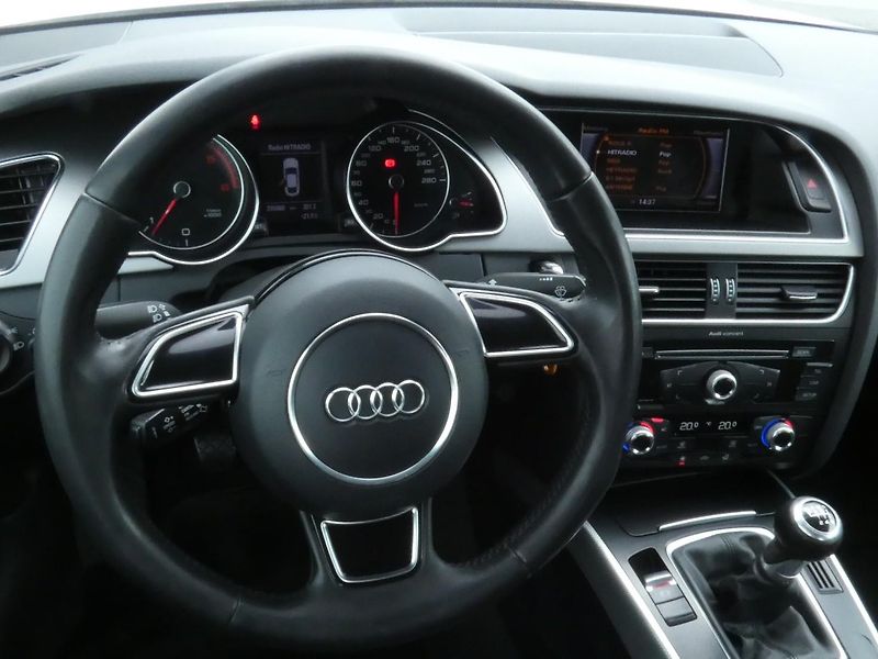 Audi A5 2.0 TDI 130 kW quattro - fotka 17 z 30