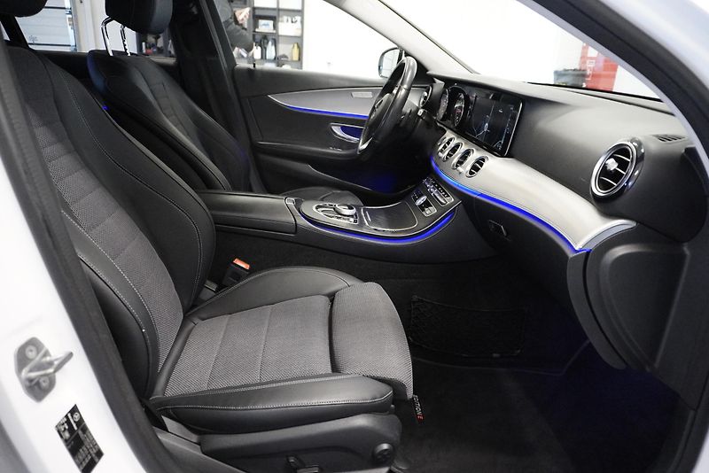 Mercedes-Benz Třídy E (2018) 2,0 AUTOMAT - fotka 25 z 27