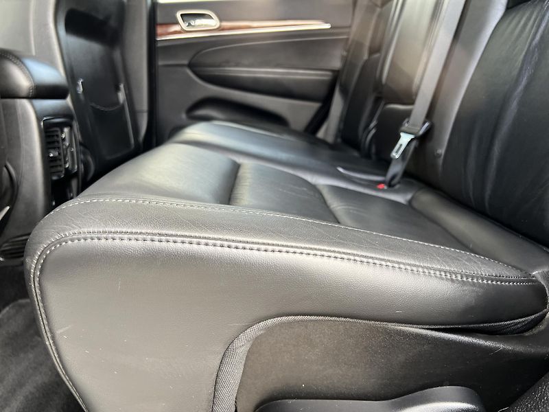 Jeep Grand Cherokee 3.0CRD AUTOMAT LIMITED TAŽNÉ - fotka 27 z 43
