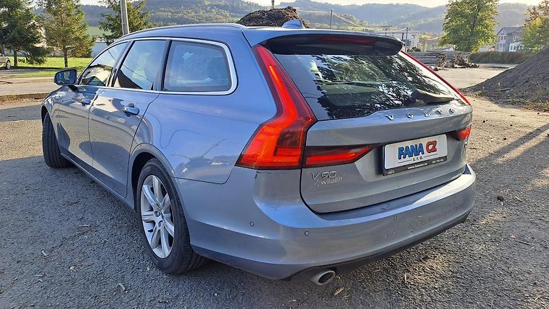 Volvo V90 2.0 D4 Momentum NAVI Automat - fotka 5 z 33