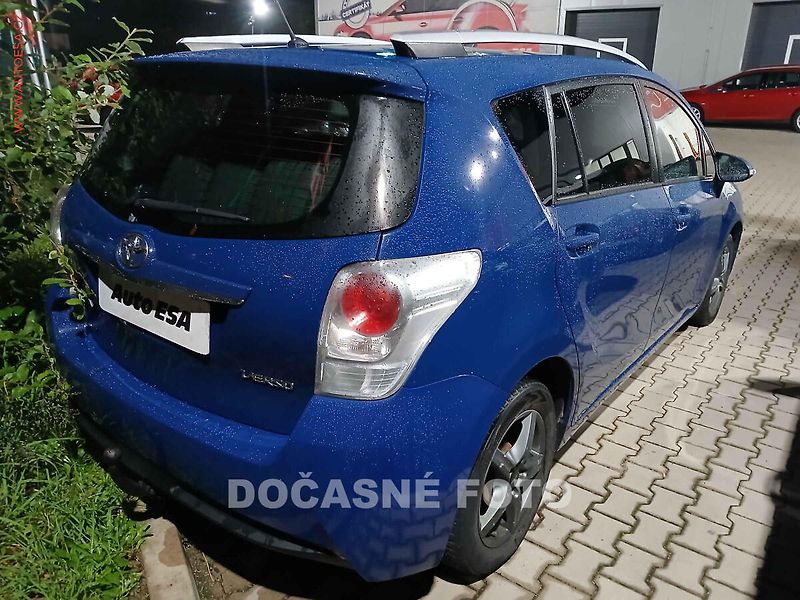 Toyota Verso (2014) 1.8i, 1.maj,ČR, autoAC, temp - fotka 2 z 3