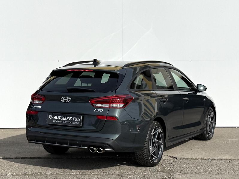 Hyundai i30 1.5 T-GDI 103kW DCT N-Line - fotka 2 z 21