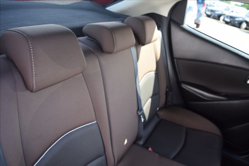 Mazda 2 1,5 i 66KW NÍZKÉ KM NOVÁ STK - fotka 21 z 49
