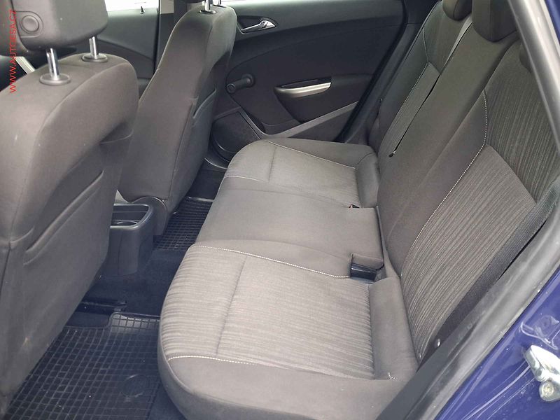 Opel Astra (2012) 1.4 T, 1.maj,ČR, servis - fotka 10 z 15