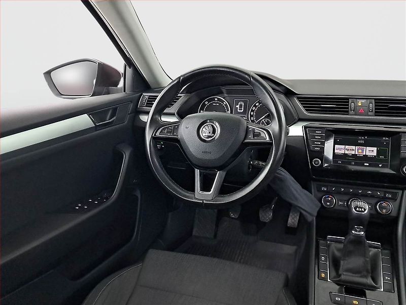 Škoda Superb (2015) Ambition 2.0 TDI, 4X4 - fotka 7 z 20