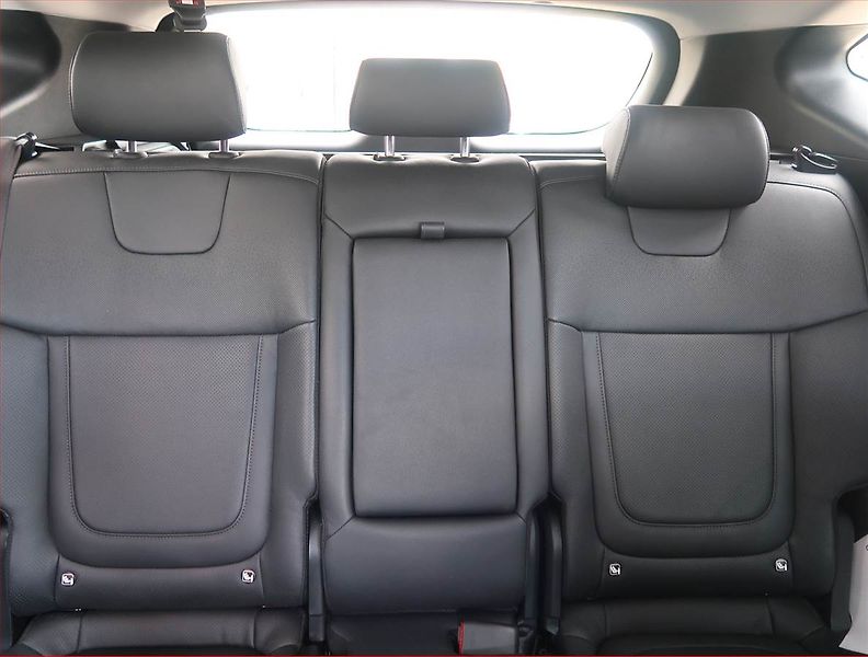 Hyundai Tucson (2021) 1.6 T-GDI 48V MHEV - fotka 10 z 17