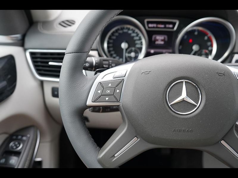 Mercedes-Benz GL 350d, 4Matic, AMG, 7míst, - fotka 38 z 50