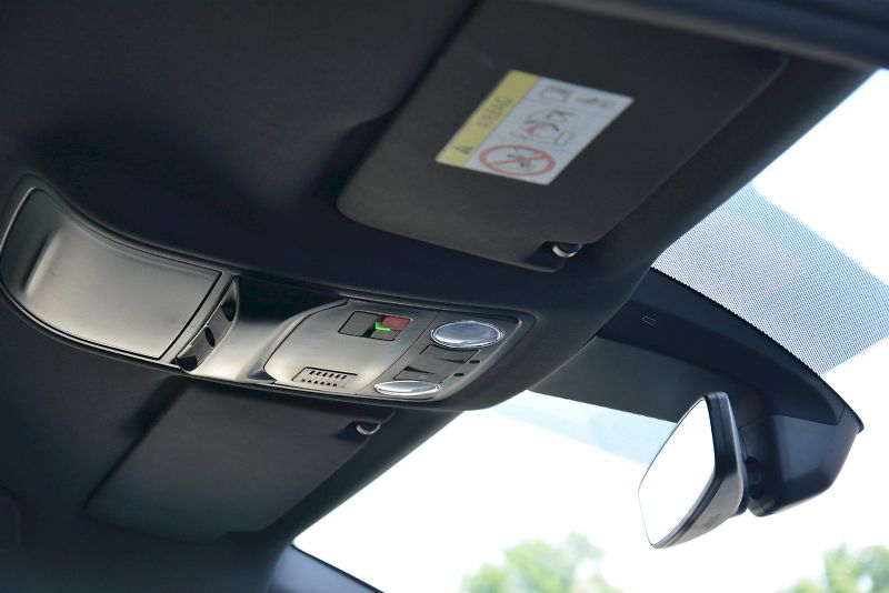 Škoda Karoq (2025) 2.0 TSI 140 KW 4x4 SportLINE D - fotka 16 z 27