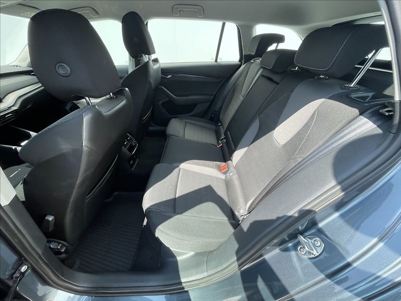 Škoda Octavia 1,4 TSI DSG Combi Ambition  iV - fotka 16 z 24