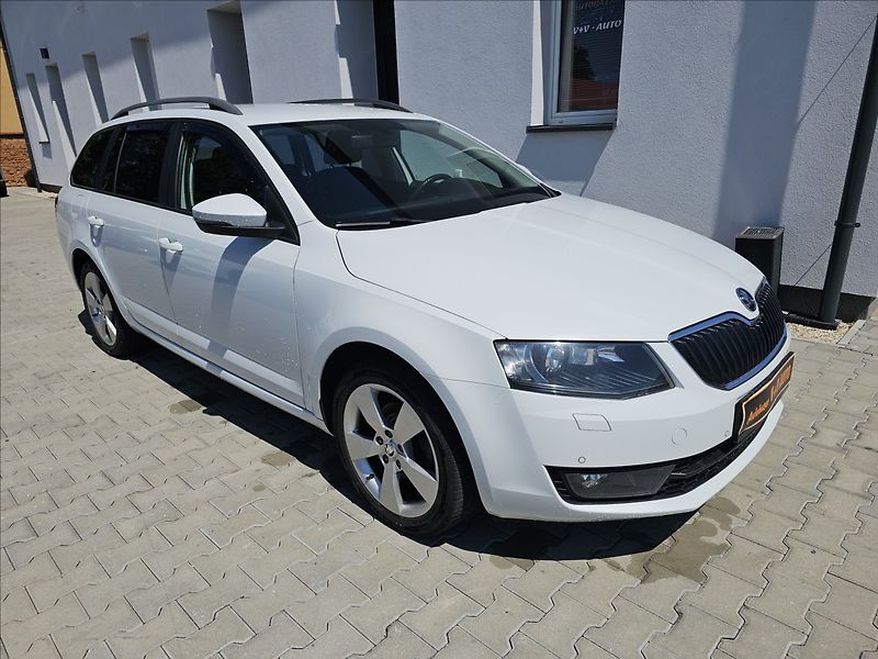 Škoda Octavia 2,0TDi 110KW Elegance TZ - fotka 4 z 49