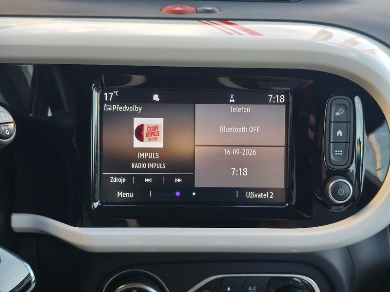 Renault Twingo 2021 ZE VIBES  - fotka 12 z 31