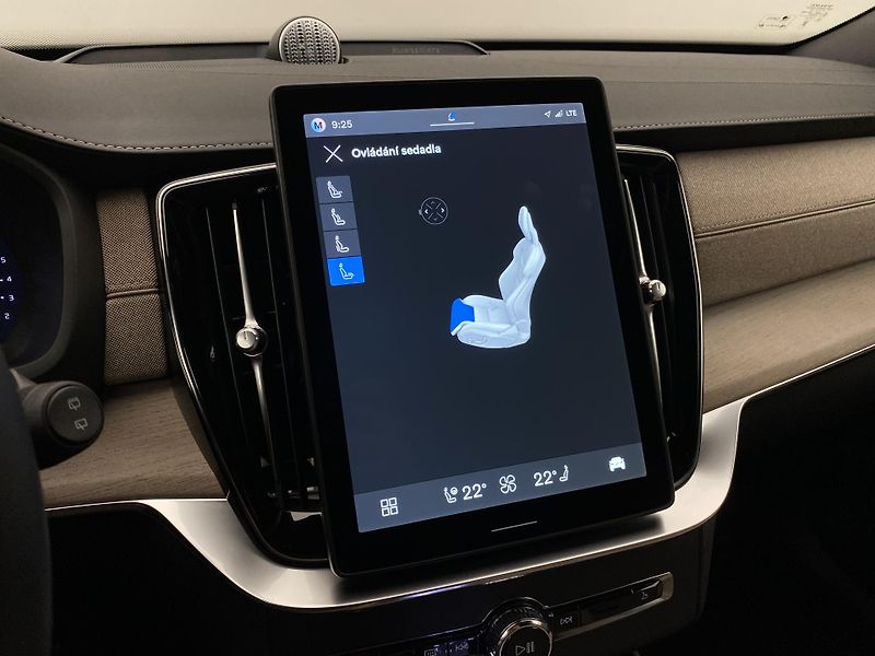 Volvo XC90 (2026) B5 AWD AUT BRIGHT PLUS 7míst - fotka 71 z 71