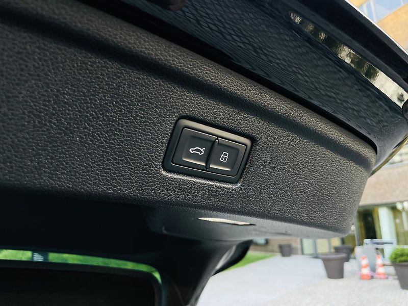 Audi A5 2.0i 140KW AUT KAMERY SERVISKA - fotka 22 z 56