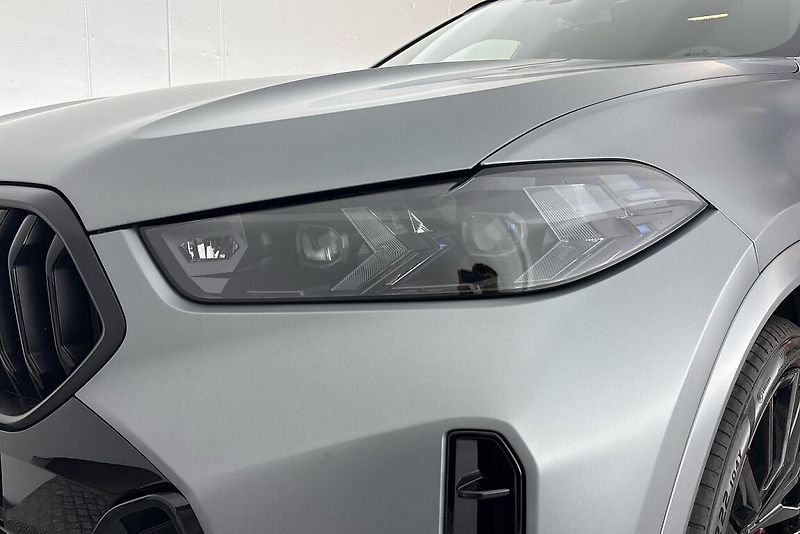 BMW X6 xDrive40d - fotka 6 z 25