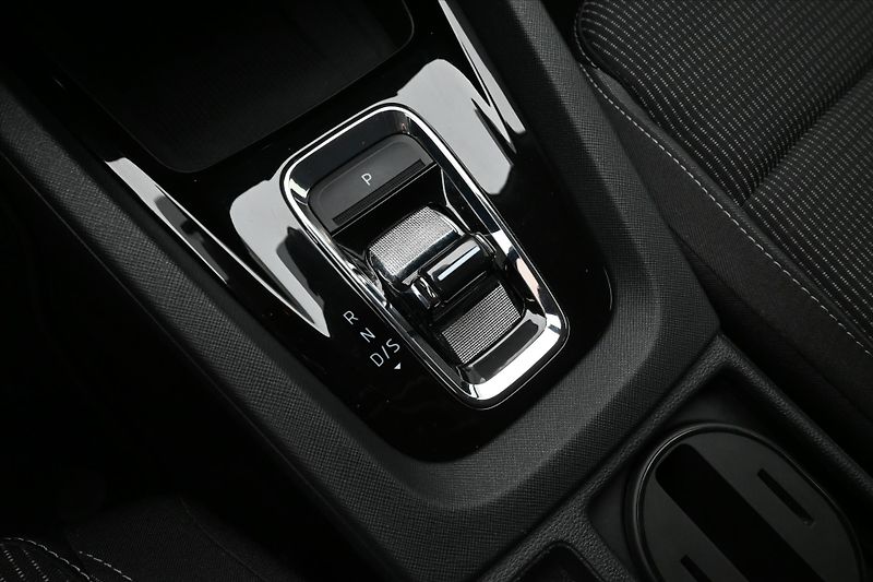 Škoda Octavia 2,0 TDI 110kW DSG Ambiente Zár - fotka 23 z 32