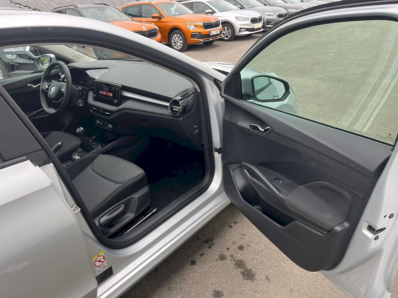 Škoda Fabia (2024) SELEC TS 70/1.0 M5F - fotka 12 z 27