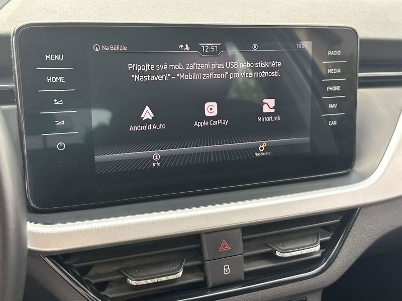 Škoda Scala (2023) 1.0 TSI DSG Ambition - fotka 23 z 31