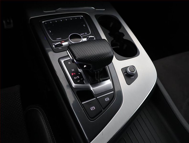 Audi Q7 (2017) S-Line 3.0 TDI - fotka 16 z 21