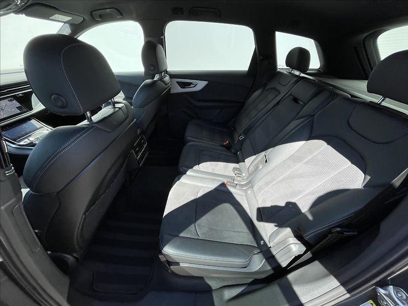 Audi Q7 3,0 50 TDI quattro S line - fotka 16 z 24