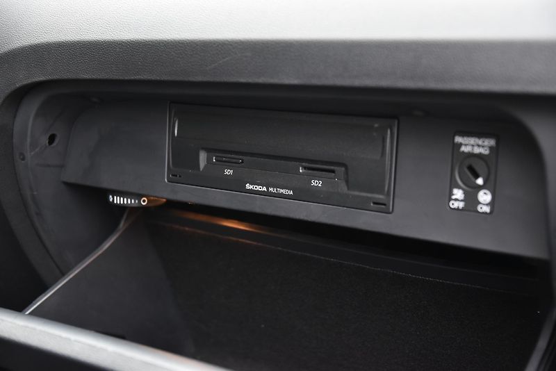 Škoda Octavia 1.4 TSi G-TEC,NAVI,KŮŽE,PDC,TZ - fotka 32 z 37