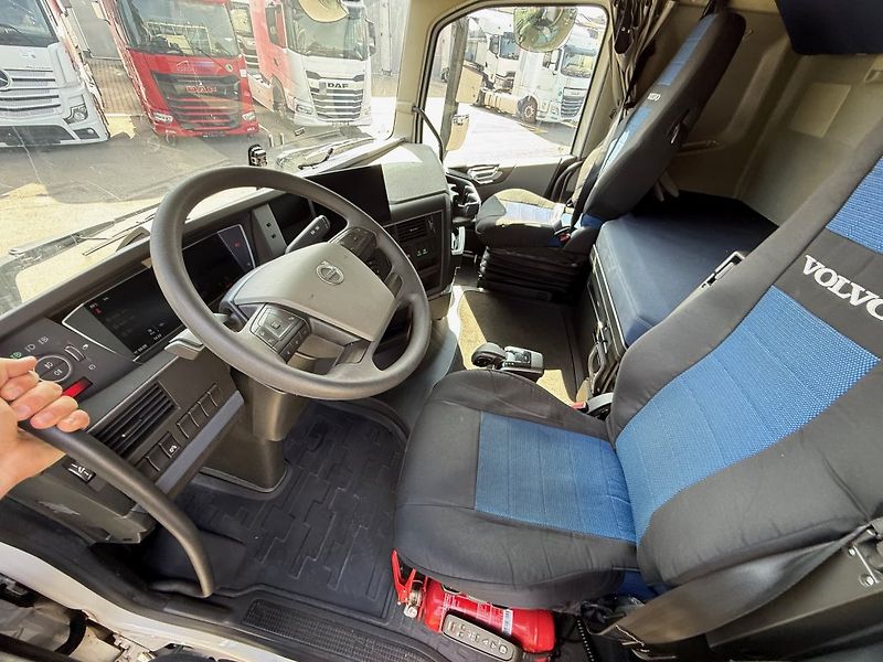 Volvo FH460 EURO 6 MEGA/lowdeck - fotka 11 z 15