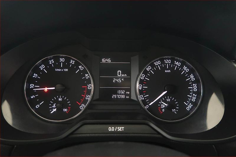 Škoda Octavia (2015) 1.6 TDI 4x4, 4X4 - fotka 11 z 15