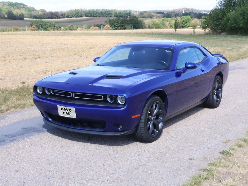 Dodge Challenger 3,6 V6 227kW Automat SXT - fotka 3 z 31