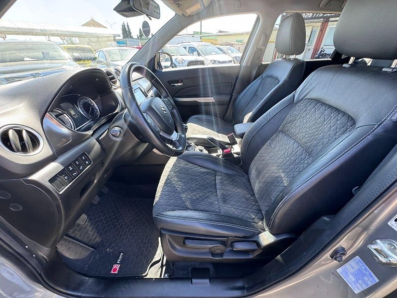 Suzuki Vitara (2019) 4X4 103 KW BOOS. TAŽNÉ 1.MAJ - fotka 19 z 50