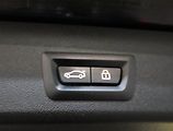 BMW Řada 5 (2019) Luxury Line 530d xDrive, 4X4 - náhled 25