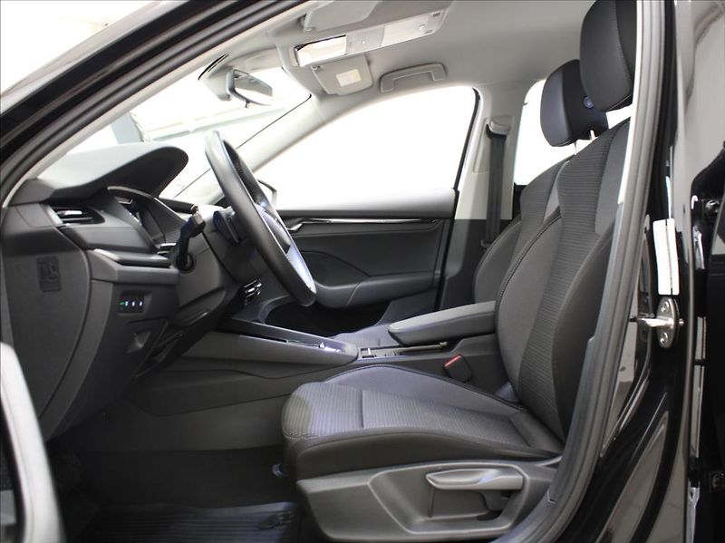 Škoda Octavia 2,0 TDi 85kW DSG Ambi. TAŽNÉ - fotka 6 z 21