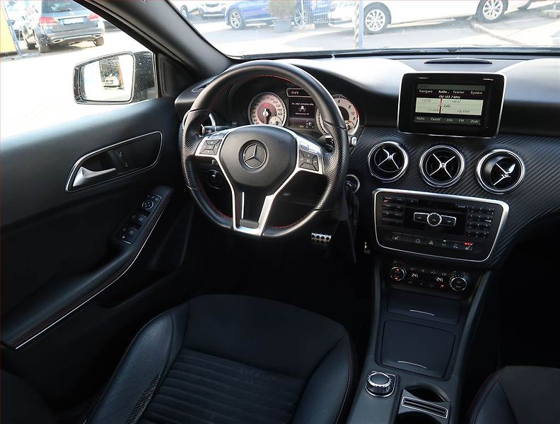 Mercedes-Benz Třídy A (2013) AMG line A 200 CDI, Automat - fotka 7 z 21