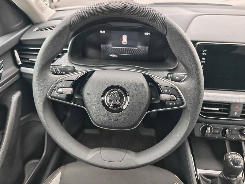Škoda Kamiq Selection 6MP 1,0TSI - fotka 11 z 22