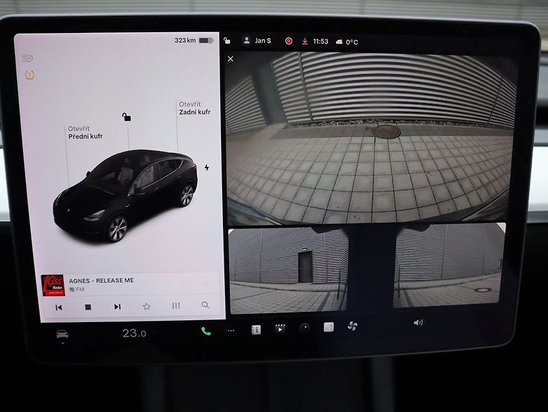 Tesla Model Y (2022) - fotka 43 z 45