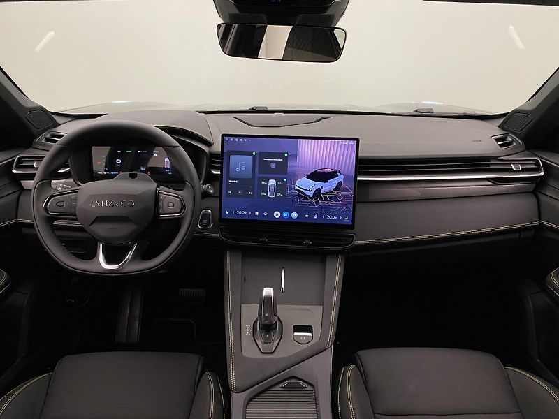 Lynk & Co 01 CORE PHEV AUT CZ 1.maj - fotka 2 z 72