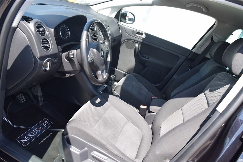 Volkswagen Golf Plus 1,4 i 59KW VÝHŘEV NAVI ALU - fotka 15 z 46