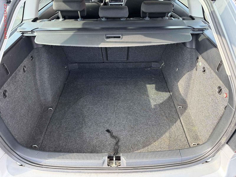 Škoda Octavia (2012) 1.6 TDi, ČR, AC - fotka 7 z 15