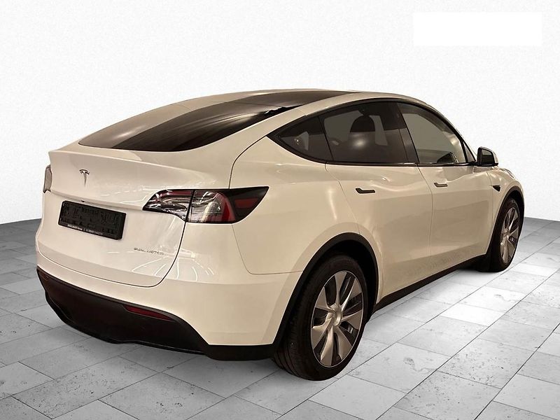 Tesla Model Y LONG RANGE DUAL MOTOR TZ 94,0% - fotka 4 z 9